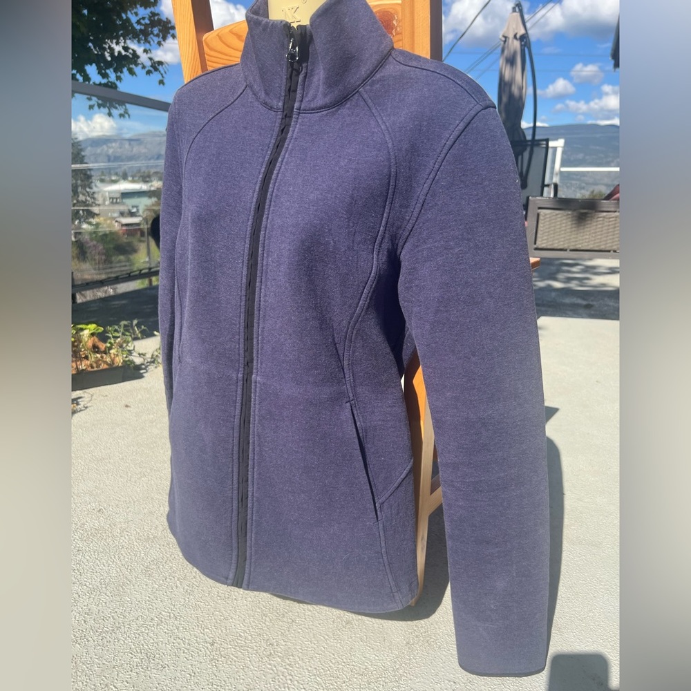 Lululemon zippered jacket purple size 8